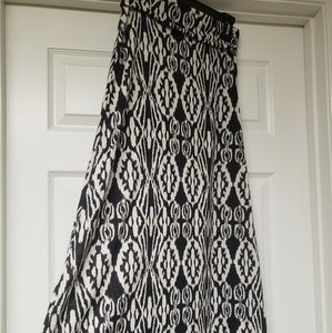 Patterned Maxi Skirt